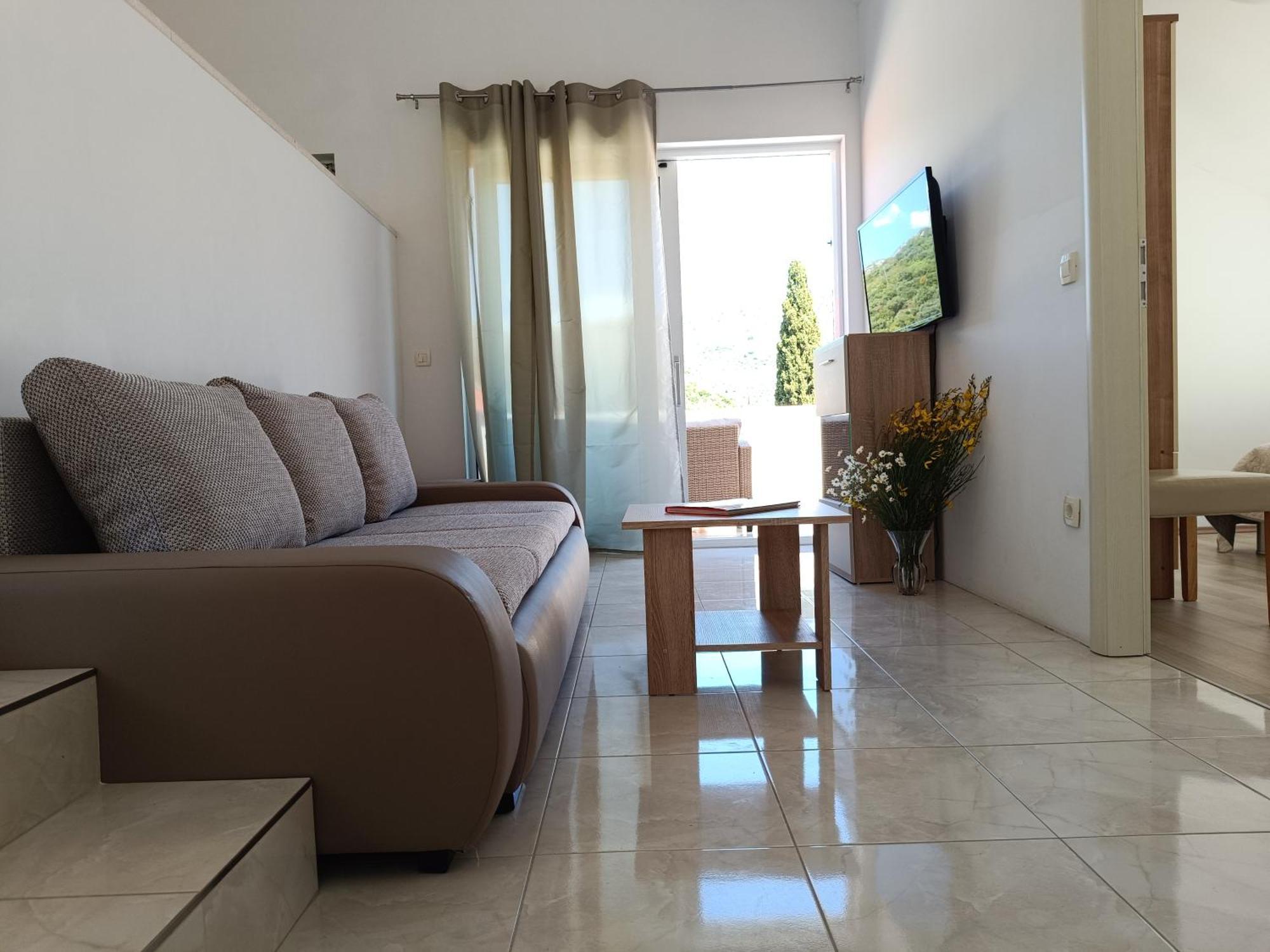 Apartment Maurora Затон Екстериор снимка