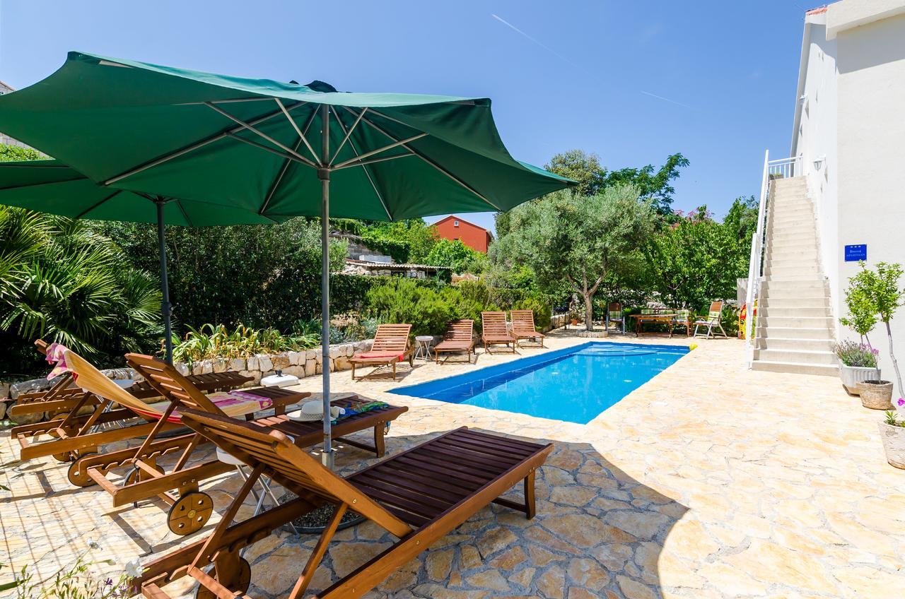 Apartment Maurora Затон Екстериор снимка