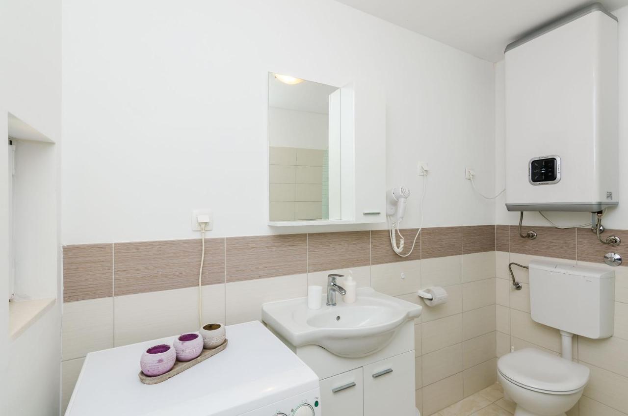 Apartment Maurora Затон Екстериор снимка